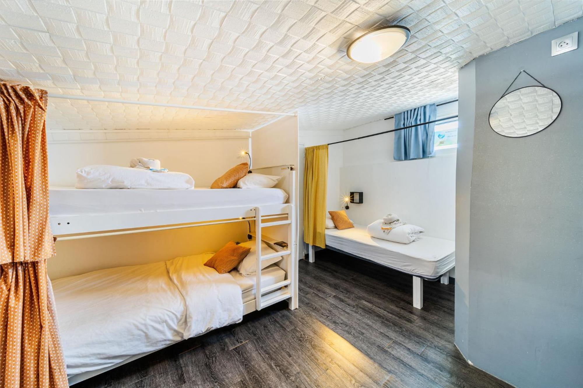 Les Baroudeurs Hostel Saint Pierre Eksteriør billede